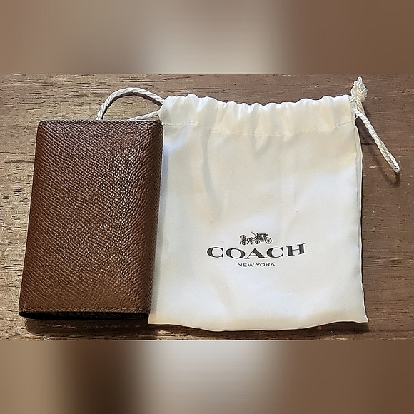 Coach Ring Key Case - Picture 1 of 5
